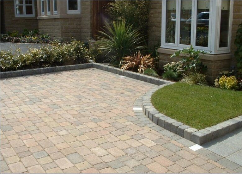 44 block paving driveway and block edging