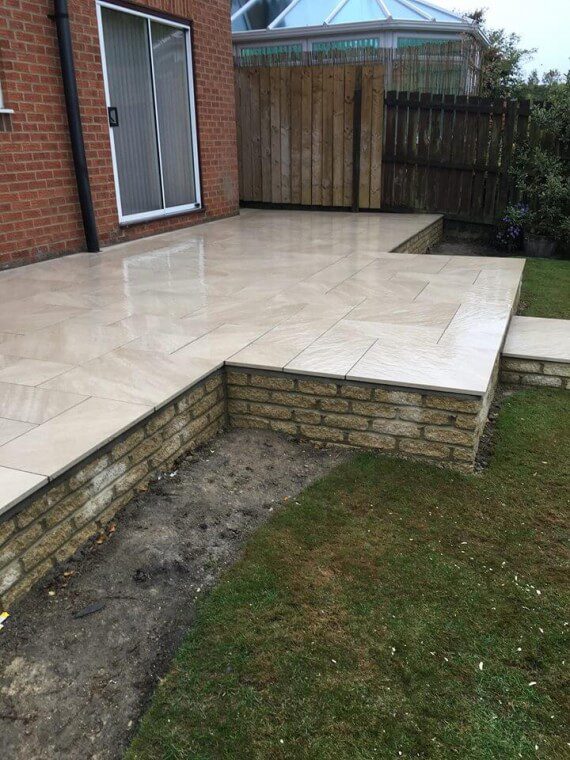 64 large flagstone patio