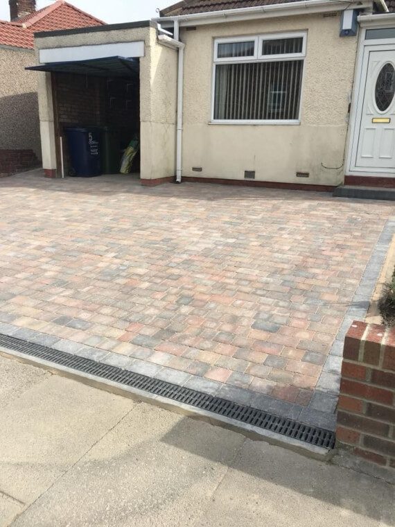 65 block paving driveway